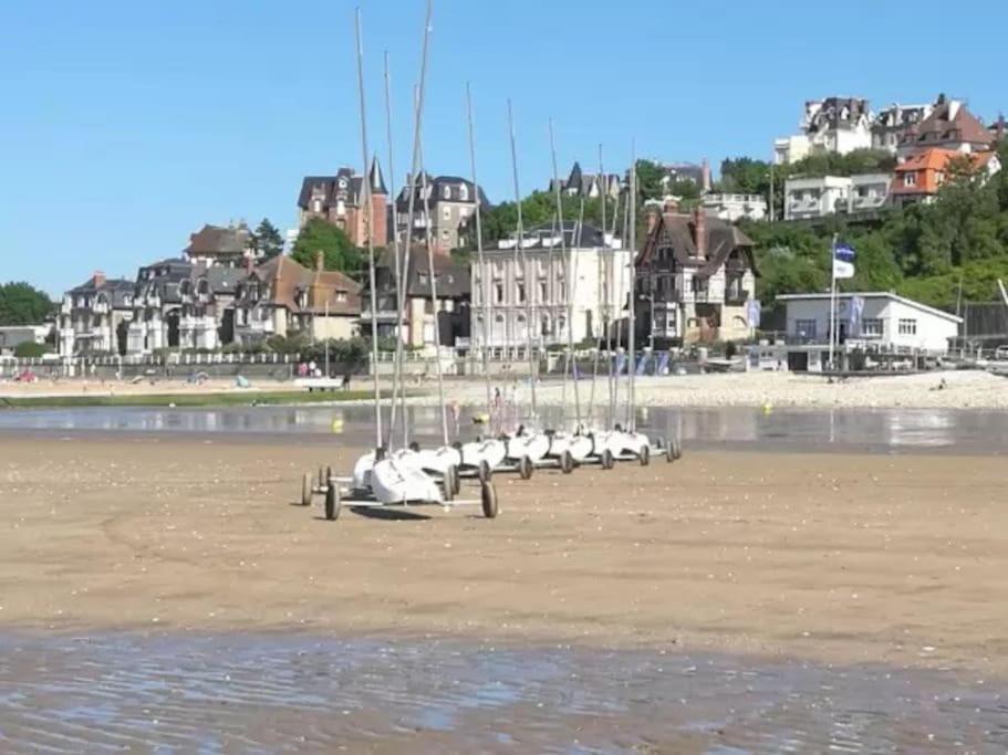 Appartement T2 Avec Balcon Refait A Neuf Villers-sur-Mer Exteriör bild